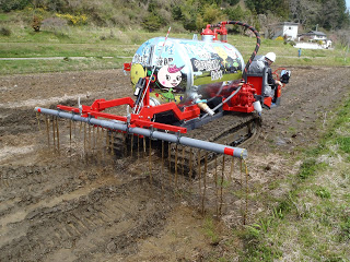 生ごみを発酵させて出来た液肥を農地で利用