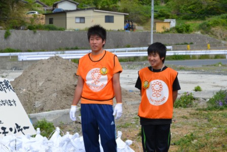 地元の子ども達による、長須賀つながりビーチ復活大作戦
