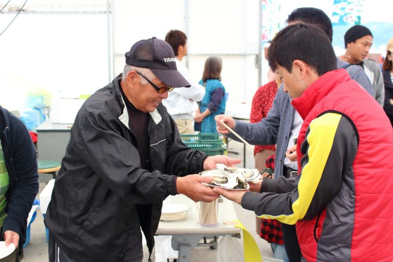 漁師がお客さんと直接交流！感謝の想いを伝える、戸倉漁師の会